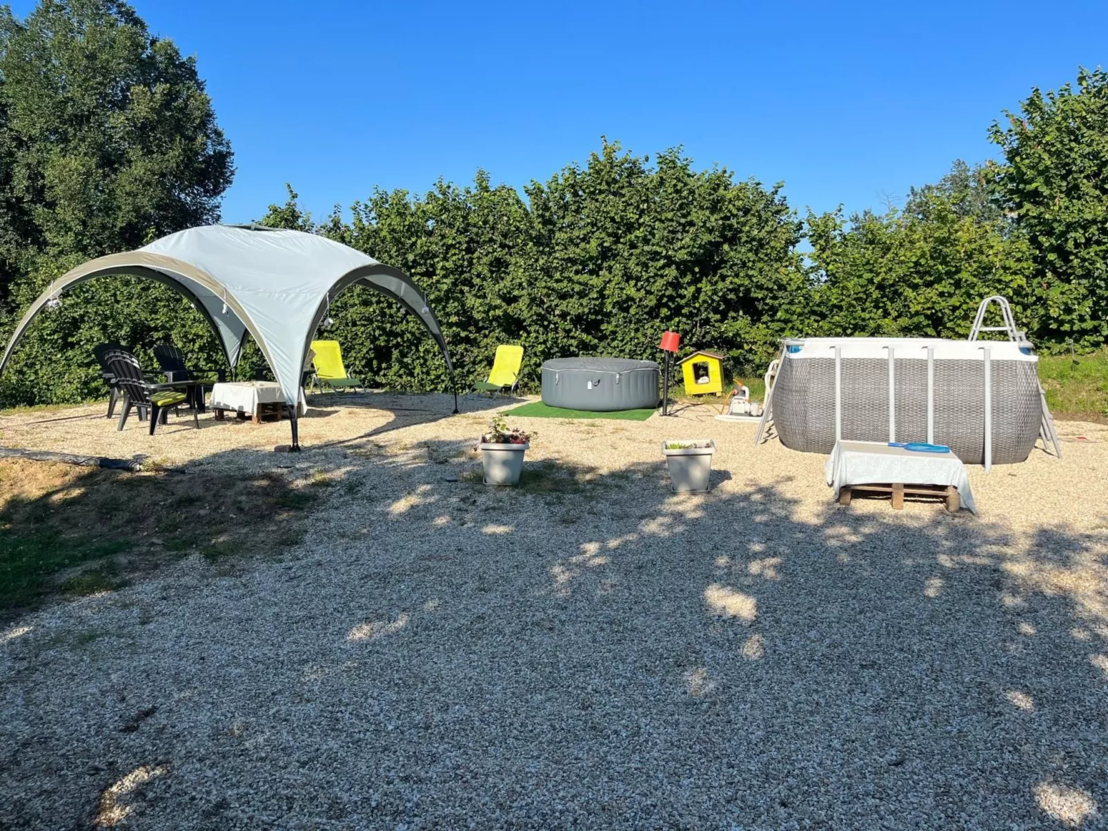 Orchideen-Zimmer - Draußen