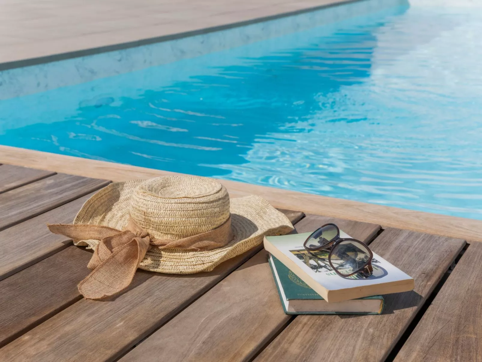 Schönes Appartement Pool und Strand - Outside