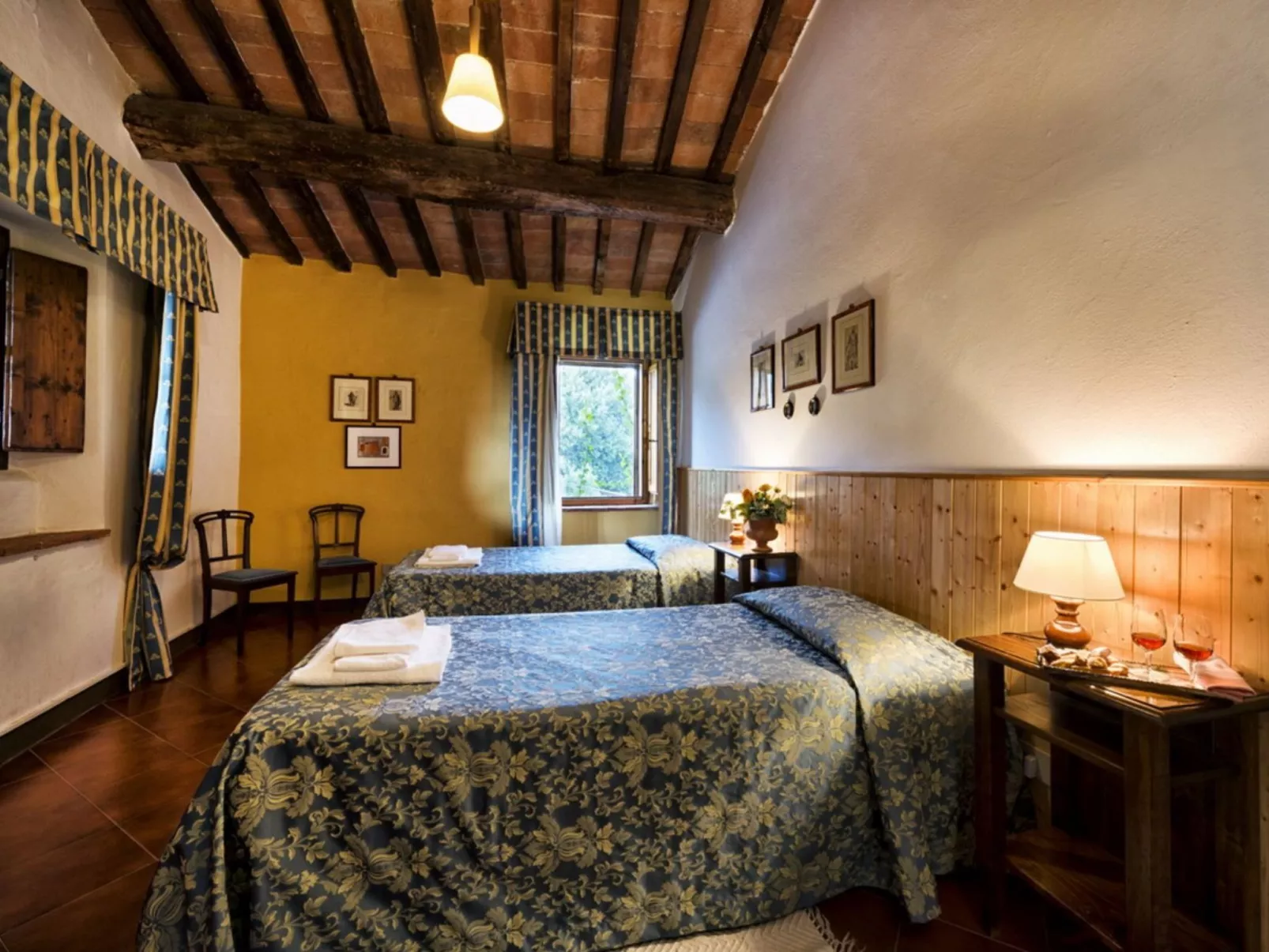 Mit Privatpool für 14 Personen ca. 260 m&sup2; in Trequanda, Toskana (Provinz S - Drinnen