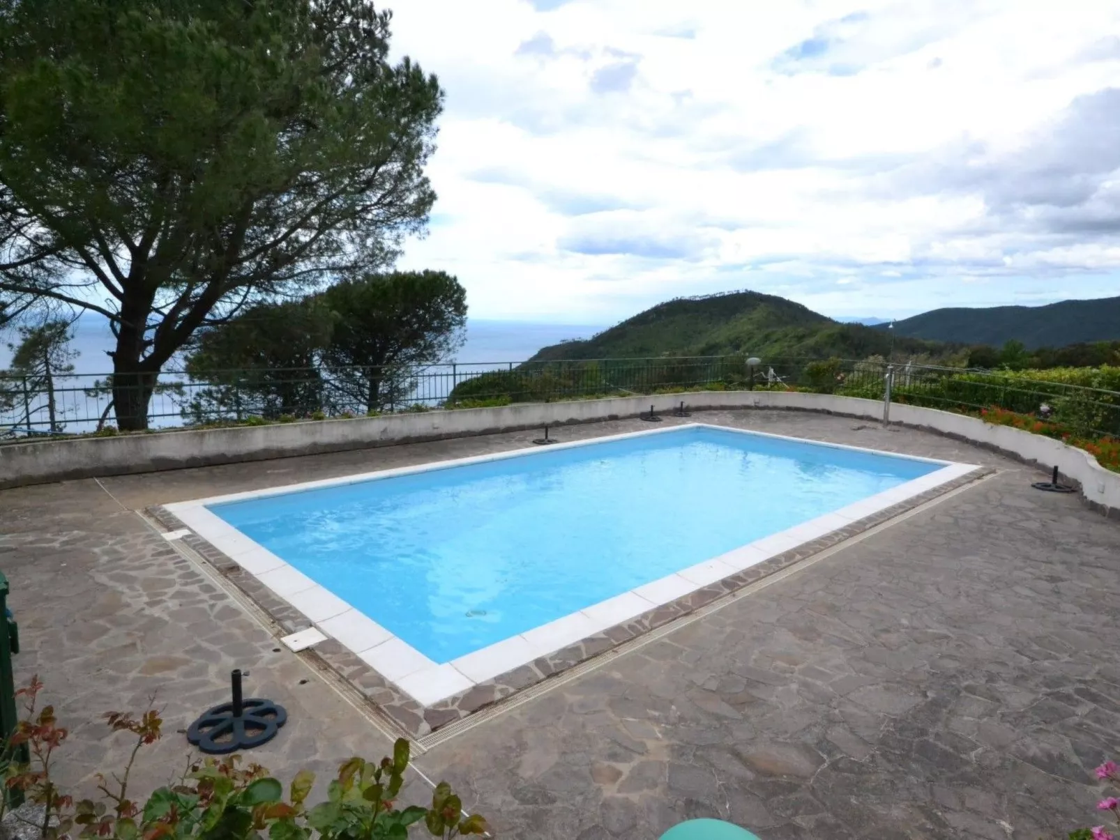 Total Relax Home by Holiday World - Outside