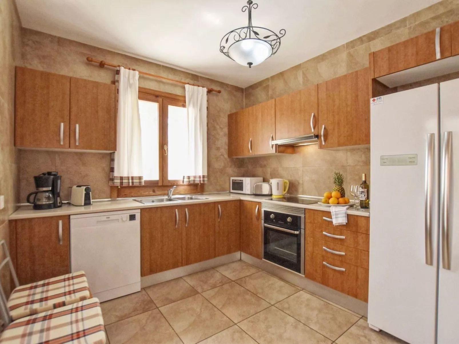 Schönes Landhaus mit Panoramablick auf die Berge - Dedans