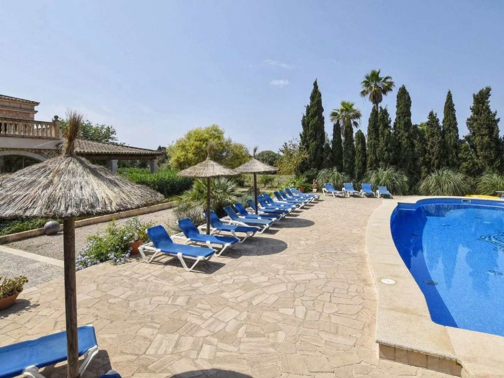 In Campos mit Privatem Pool - Draußen