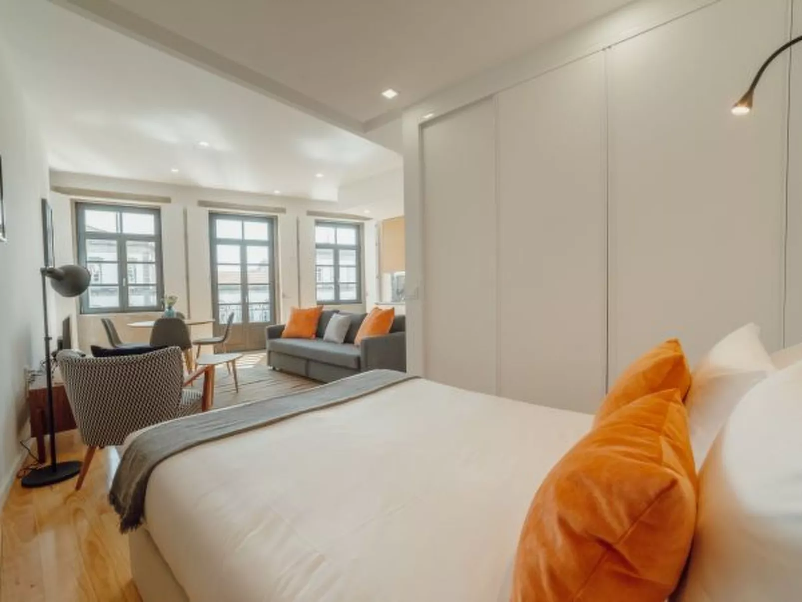 COURTYARD OPORTO DESIGN APARTMENT B - Drinnen