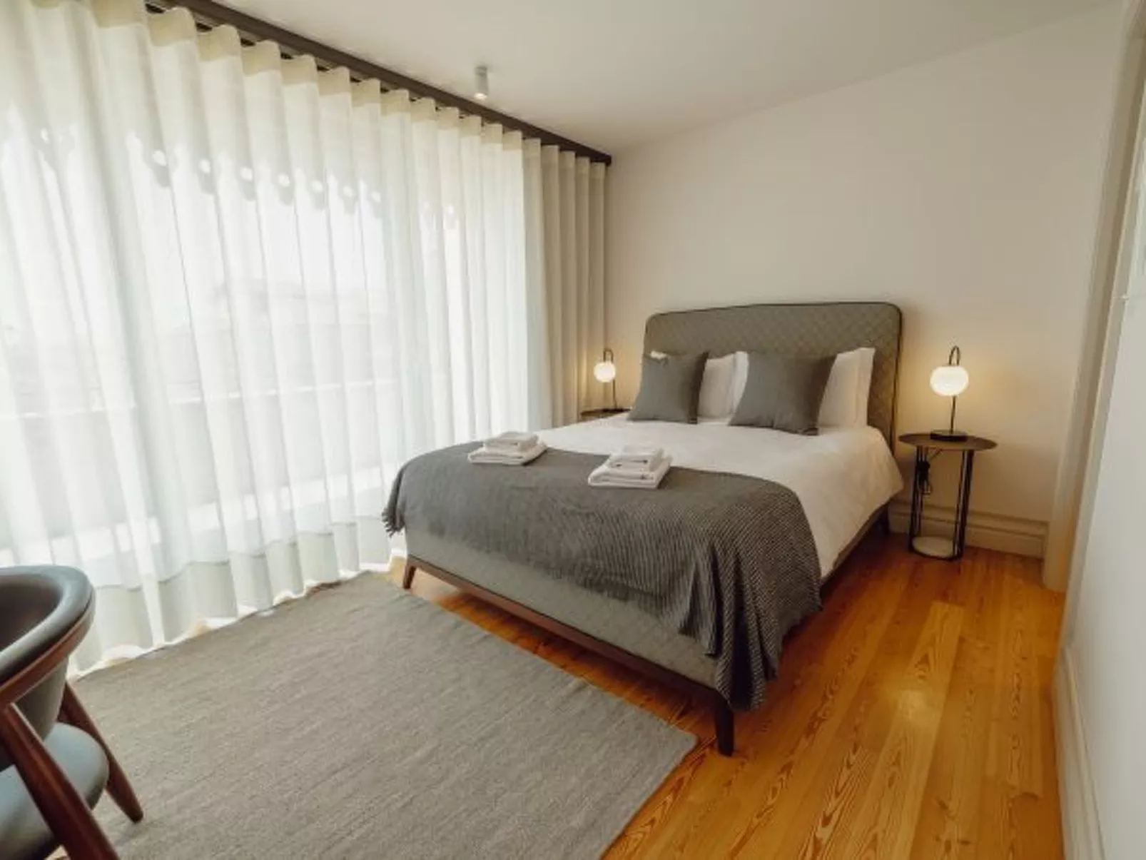 DOWNTOWN PENTHOUSE with RIVER VIEW by VACATIONY - Inside