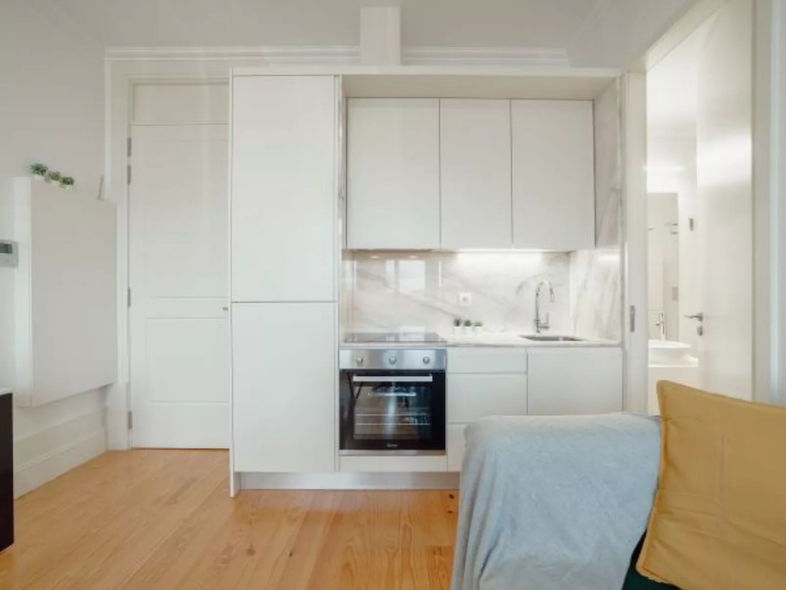 DOWNTOWN PREMIUM APARTMENT by VACATIONY - Drinnen