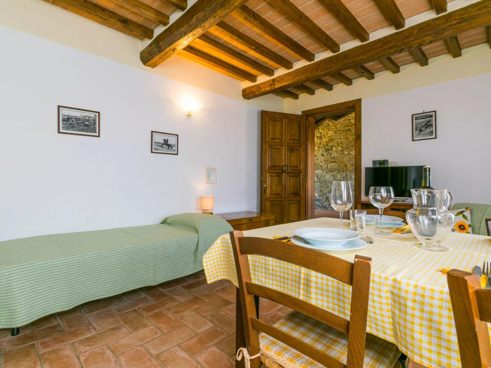 Rossogiallo - Dedans