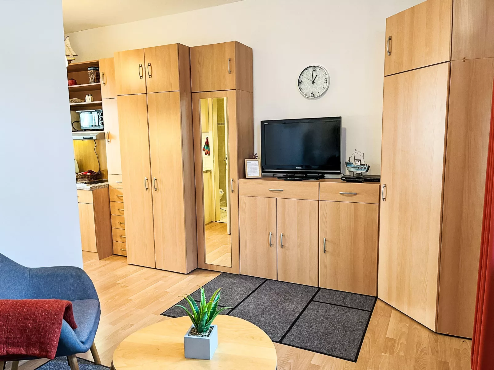 Bergstraße - Drinnen