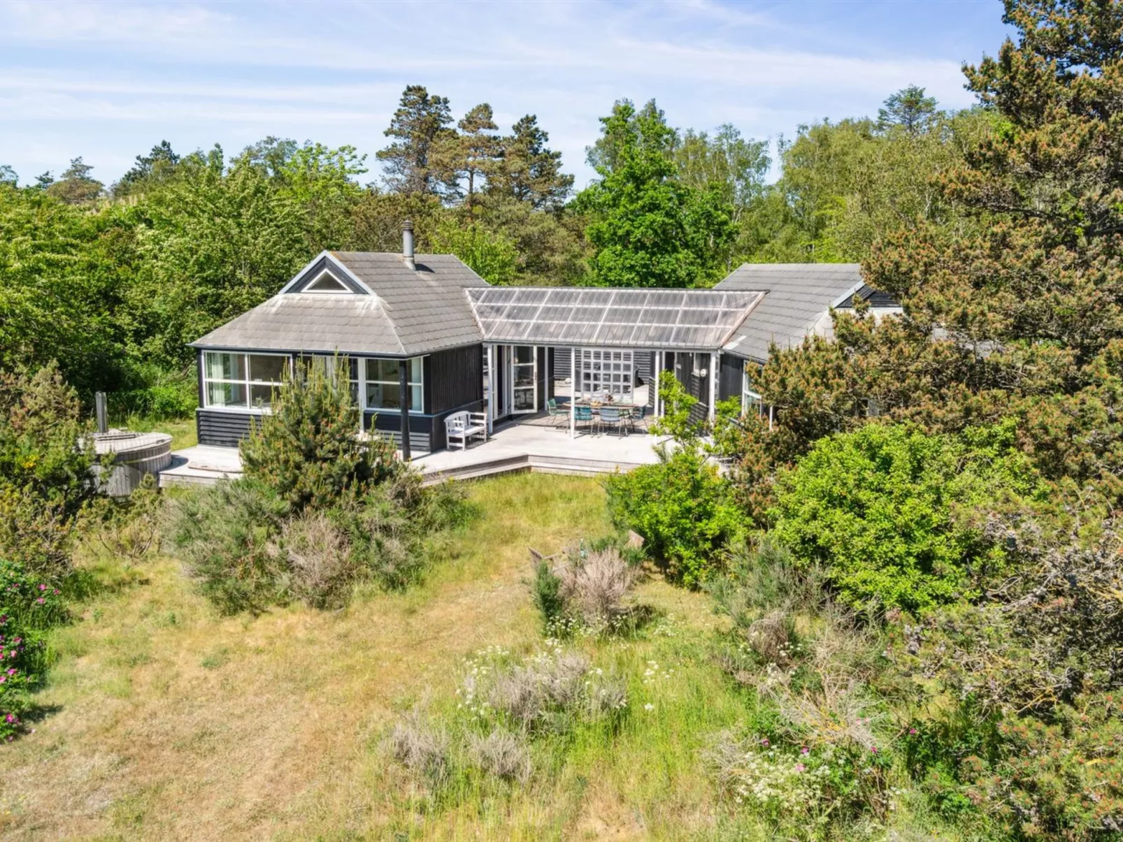 "Klint" - 25m from the sea - Draußen