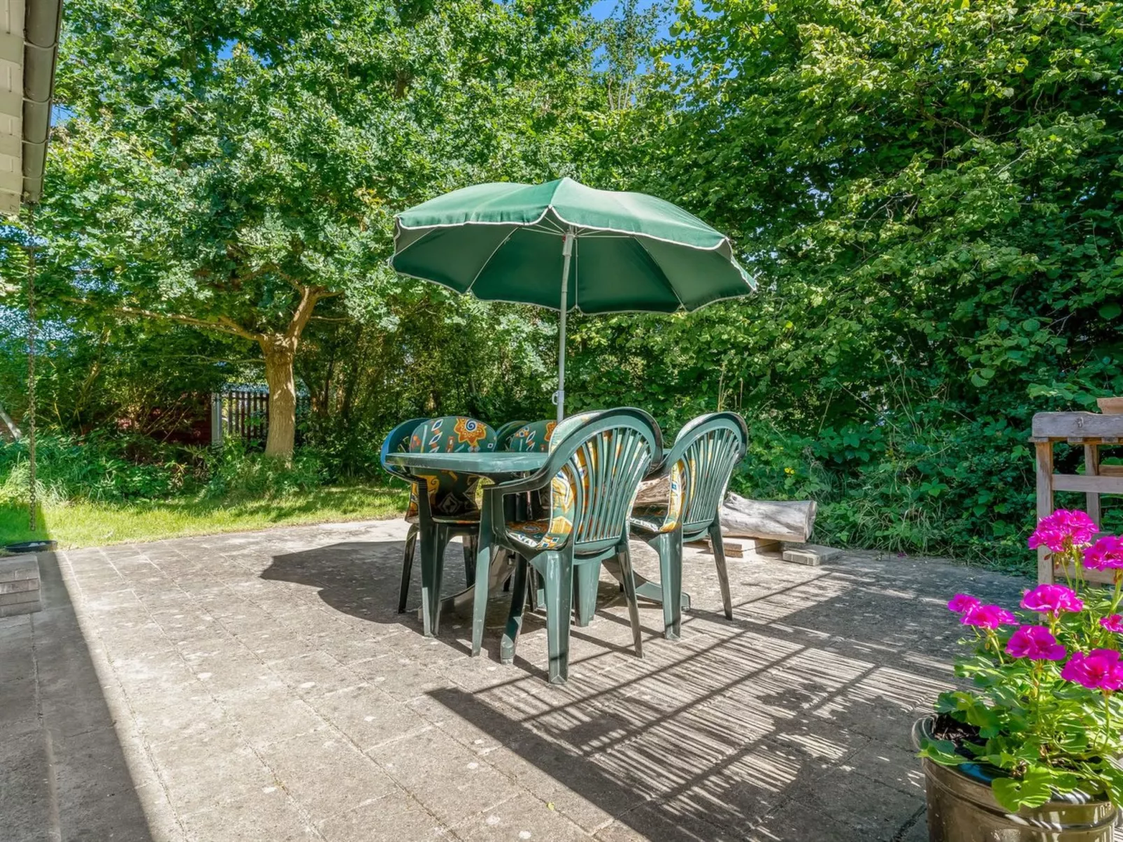 "Elkea" - 150m from the sea - Outside