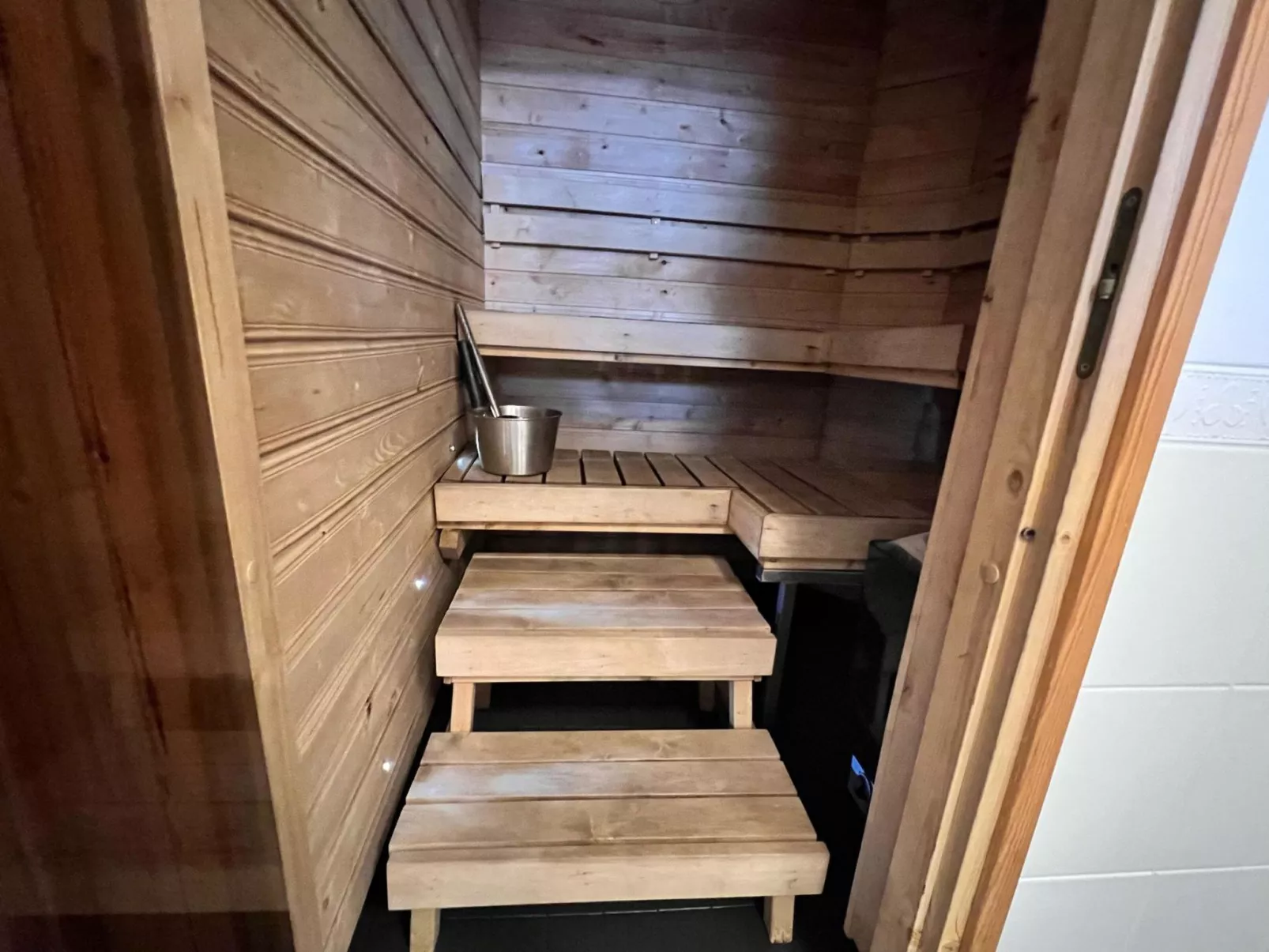 Jytilevi a - Drinnen