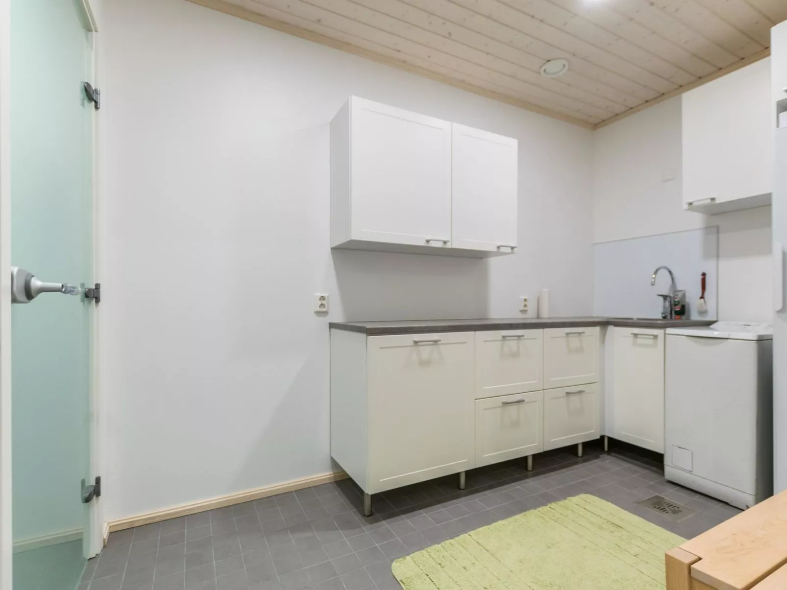 Villa iloinen - Inside