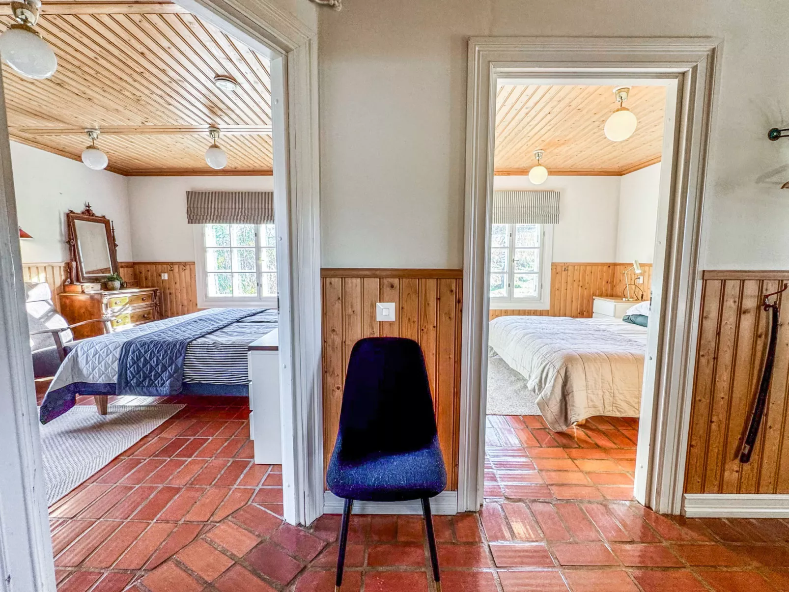 Peltosirkku - Inside