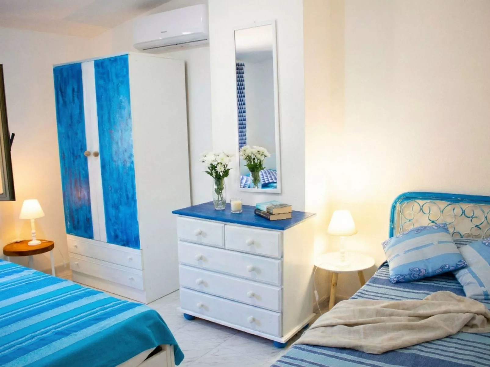 La Meravigliosa Sardegna - Inside