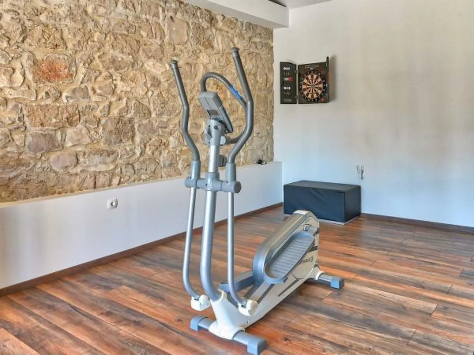 Villa Jacassa with heated pool and jacuzzi - Image-tags.info