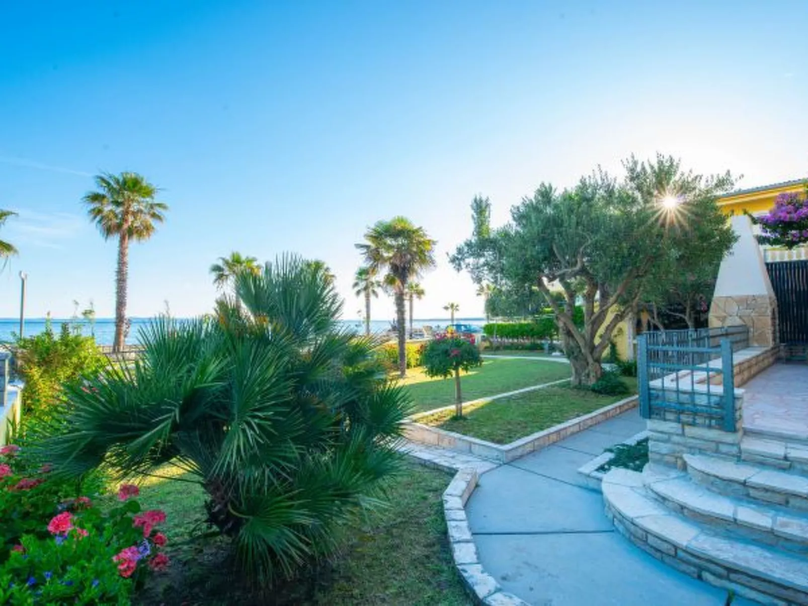 Holiday Apartment Inga Brown with exit to the beac - Image-tags.info