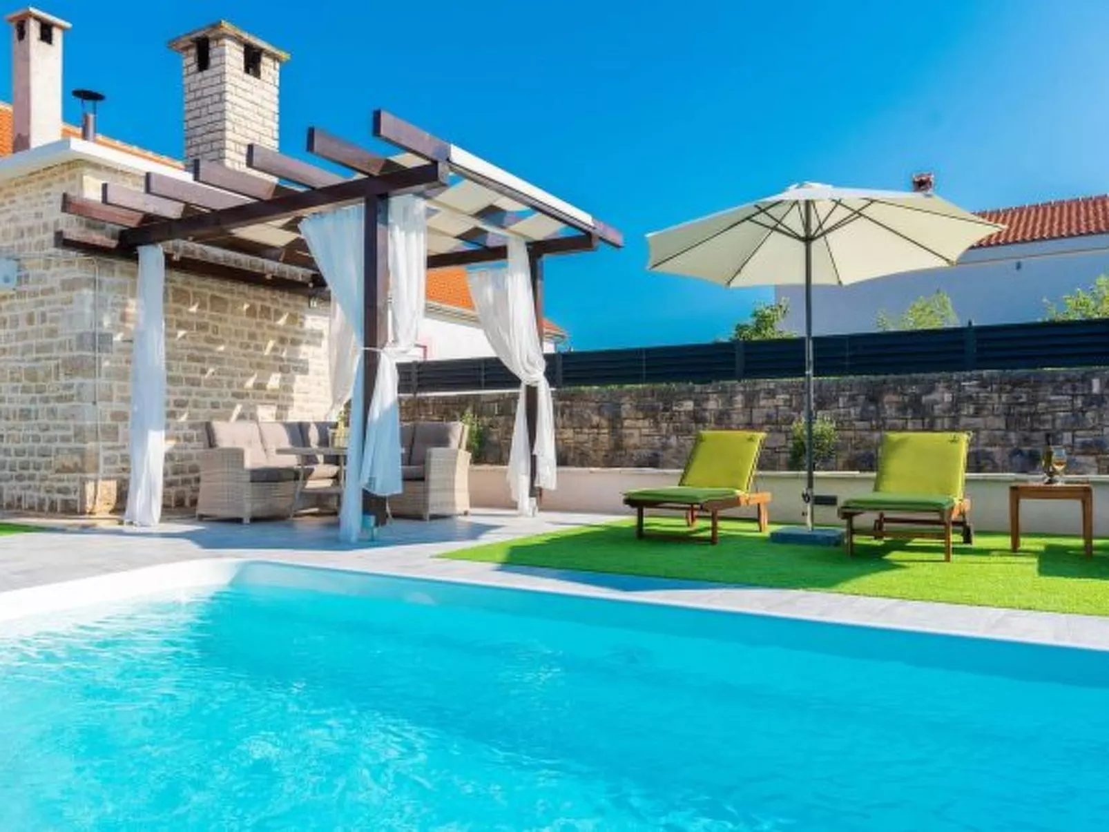 Dalmatian Holiday house Marcella with pool - Image-tags.info