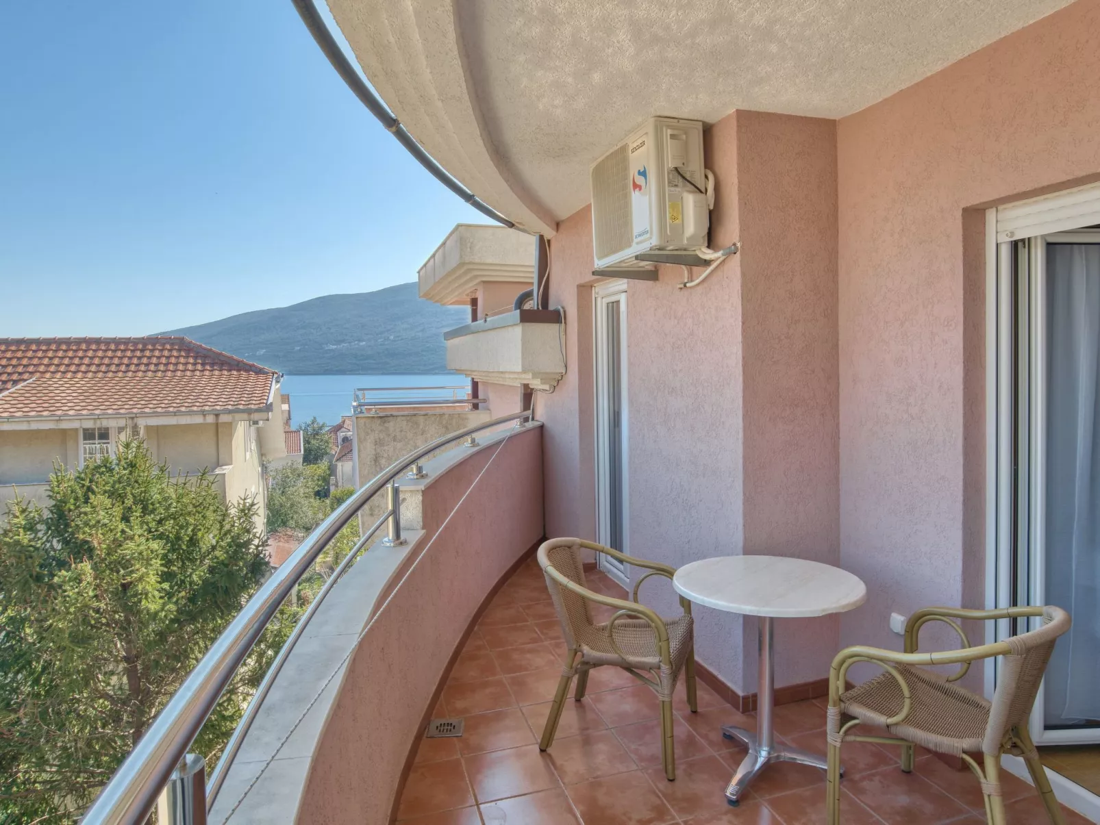 Wohnung "Premier" mit Meerblick - Outside