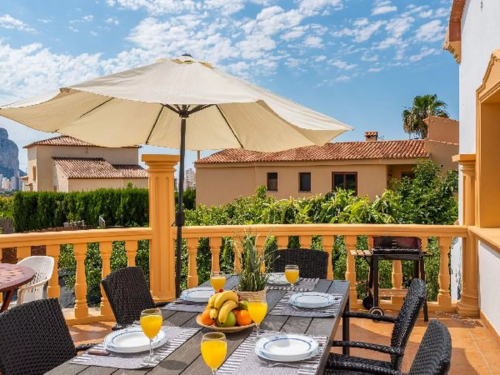 Villa Serena - PlusHolidays - Image-tags.info