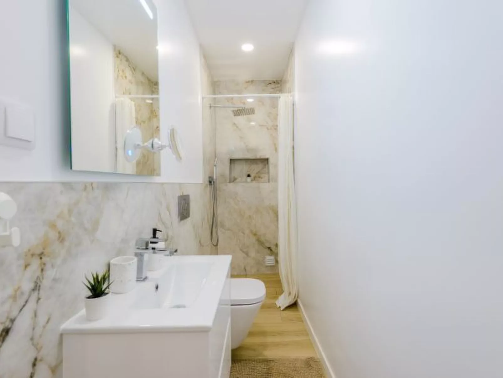 The Little Paradise with Sea Views - Inside