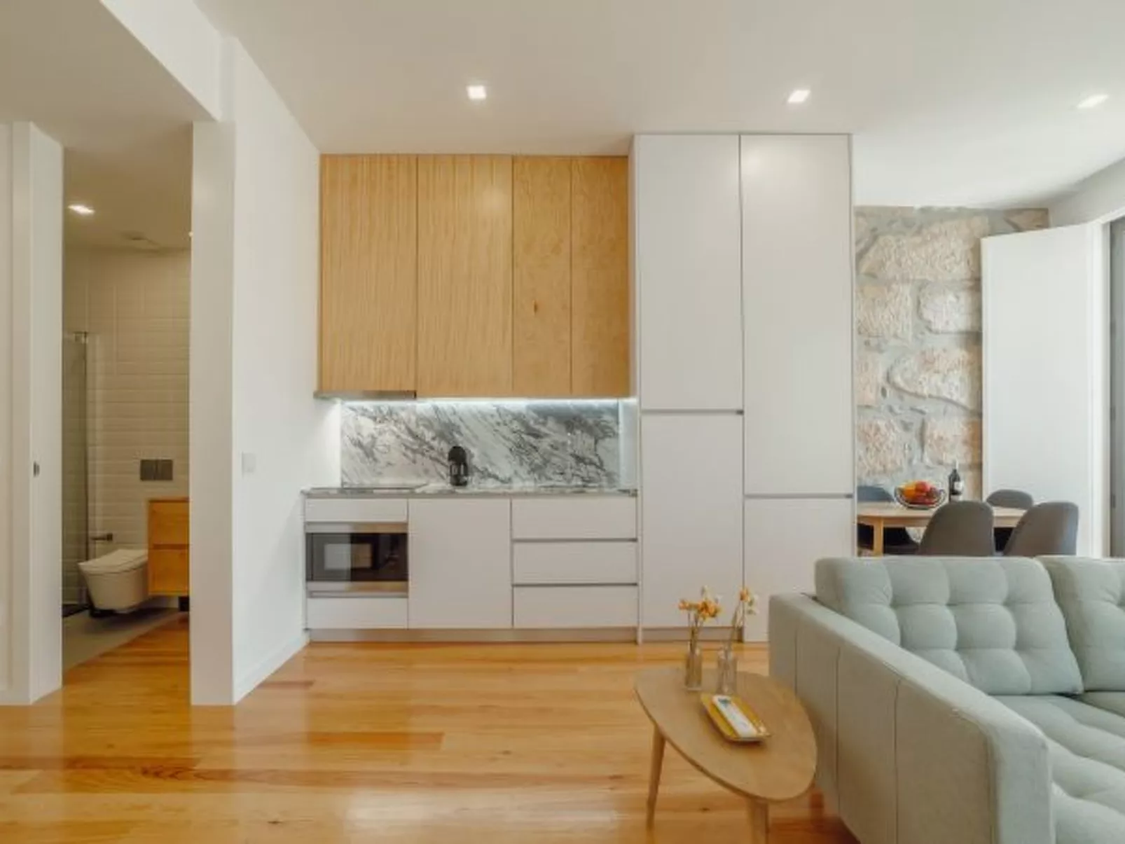 COURTYARD OPORTO DESIGN APARTMENT E - Inside