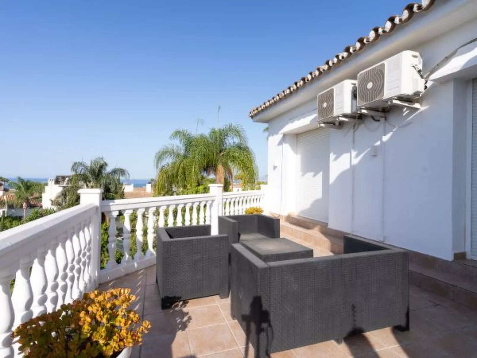 Villa Sol y Mar - Image-tags.info