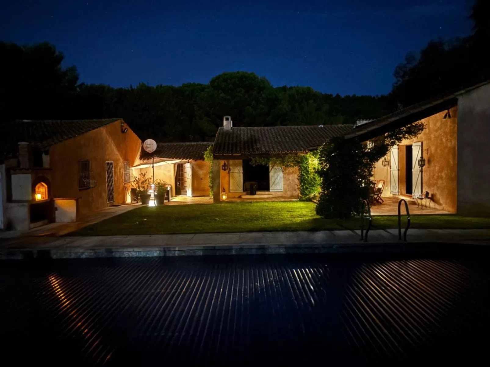 La Maisonnette - Draußen