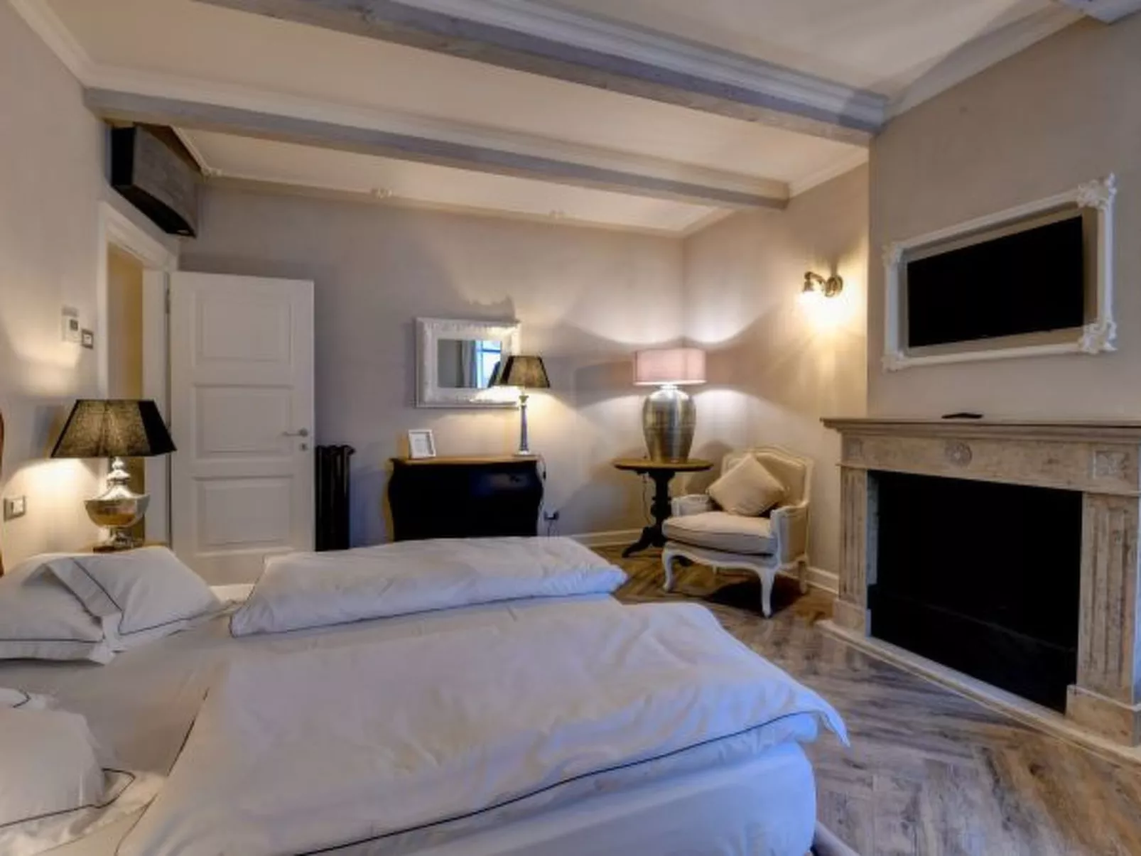 DesenzanoLoft : La Vite Luxury Appartment 1 CIN IT017067C2HOLOZDF9 - Image-tags.info