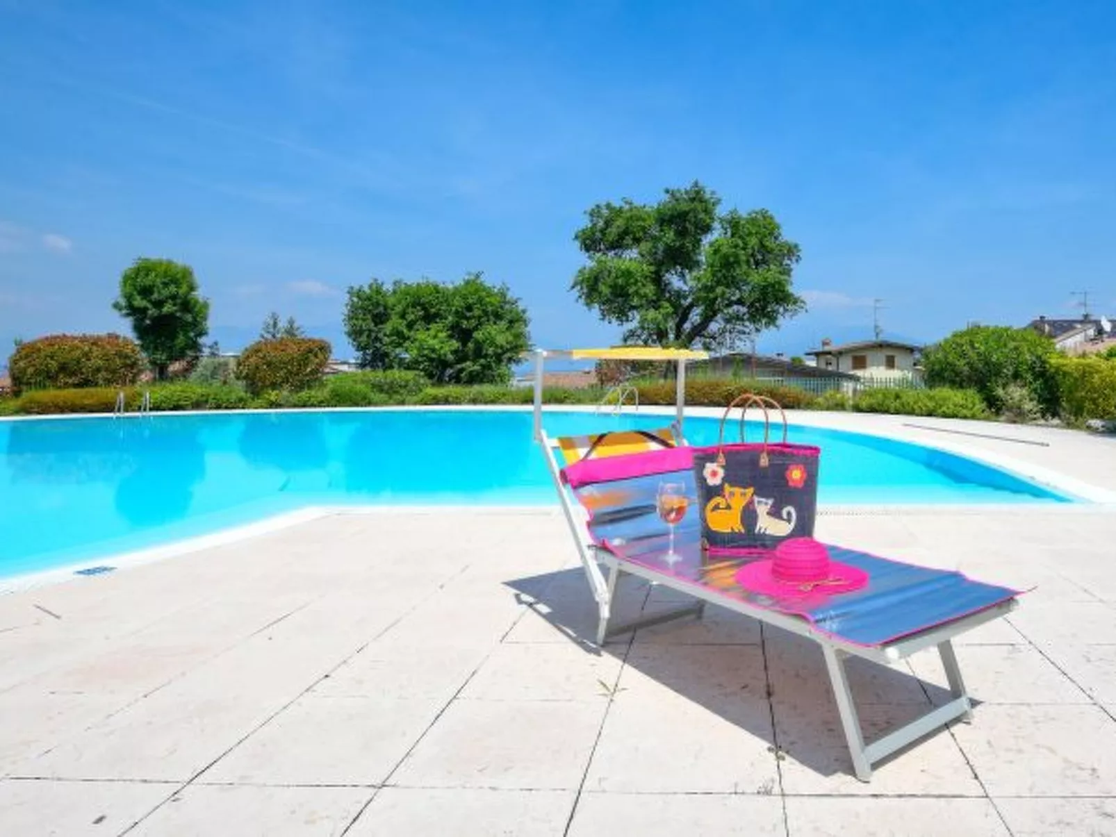 DesenzanoLoft CO2 – In Wohnanlage mit 5 Pools - Image-tags.info