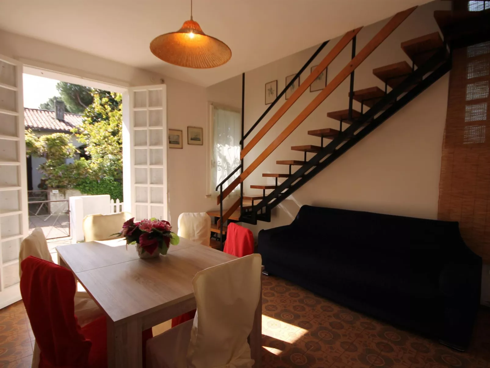 Cottage mit großem Garten, Klima, 6 Gäste - Dedans