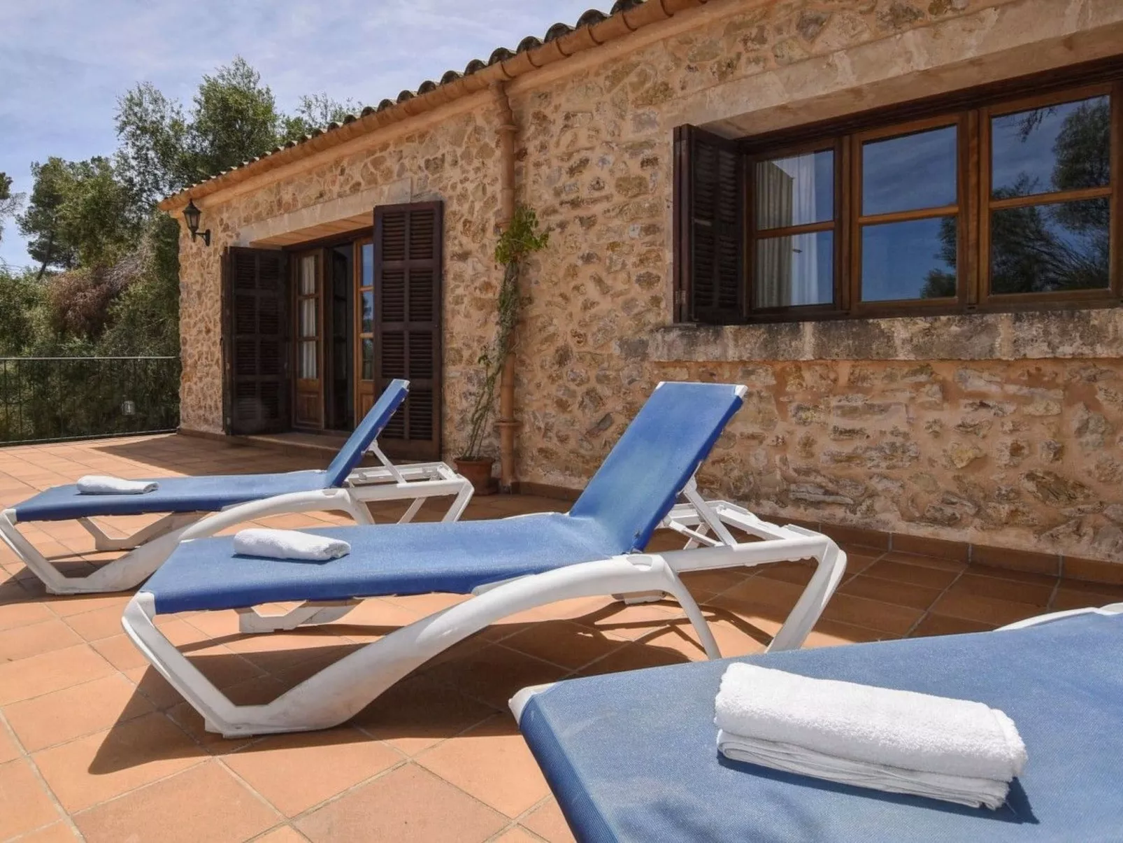 Villa mit eigenem Schwimmbad - Image-tags.info