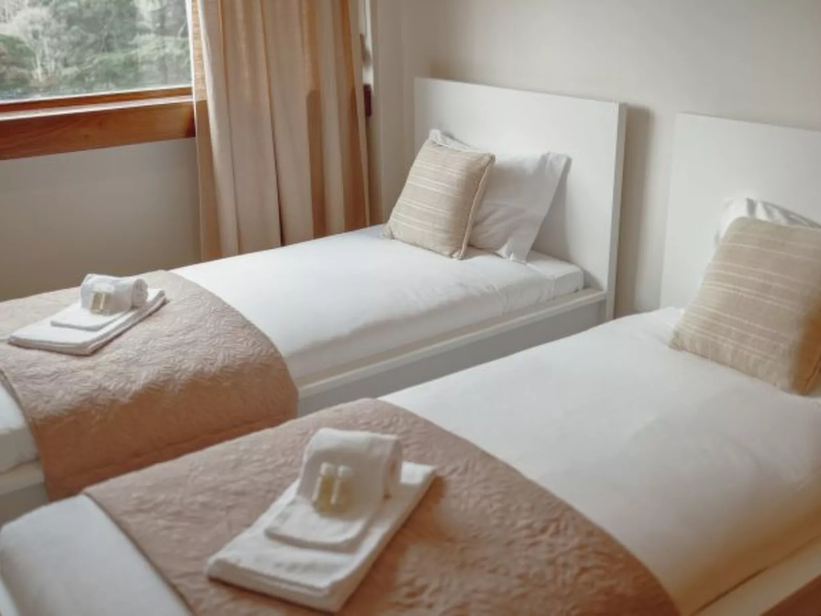 GRAND BOTANIC GARDEN APARTMENT by VACATIONY - Inside