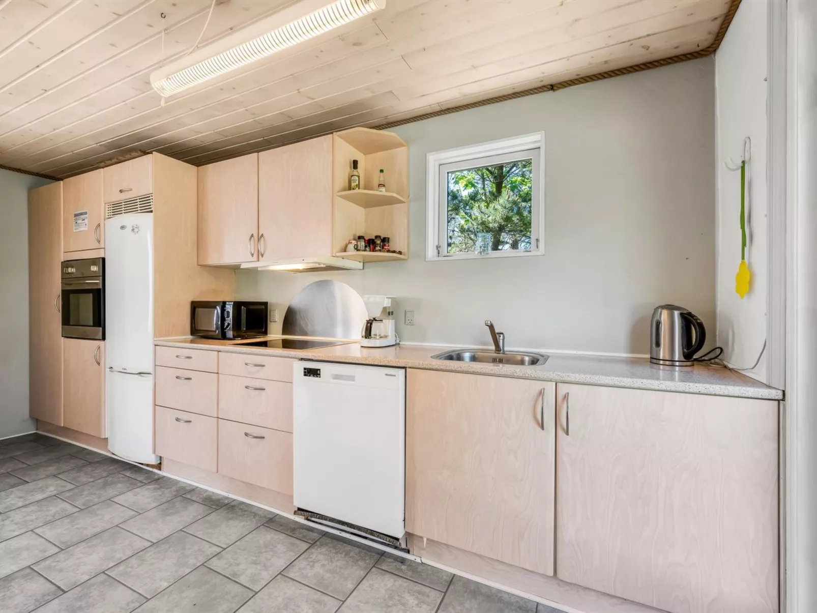 "Jonnhild" - 700m from the sea - Inside