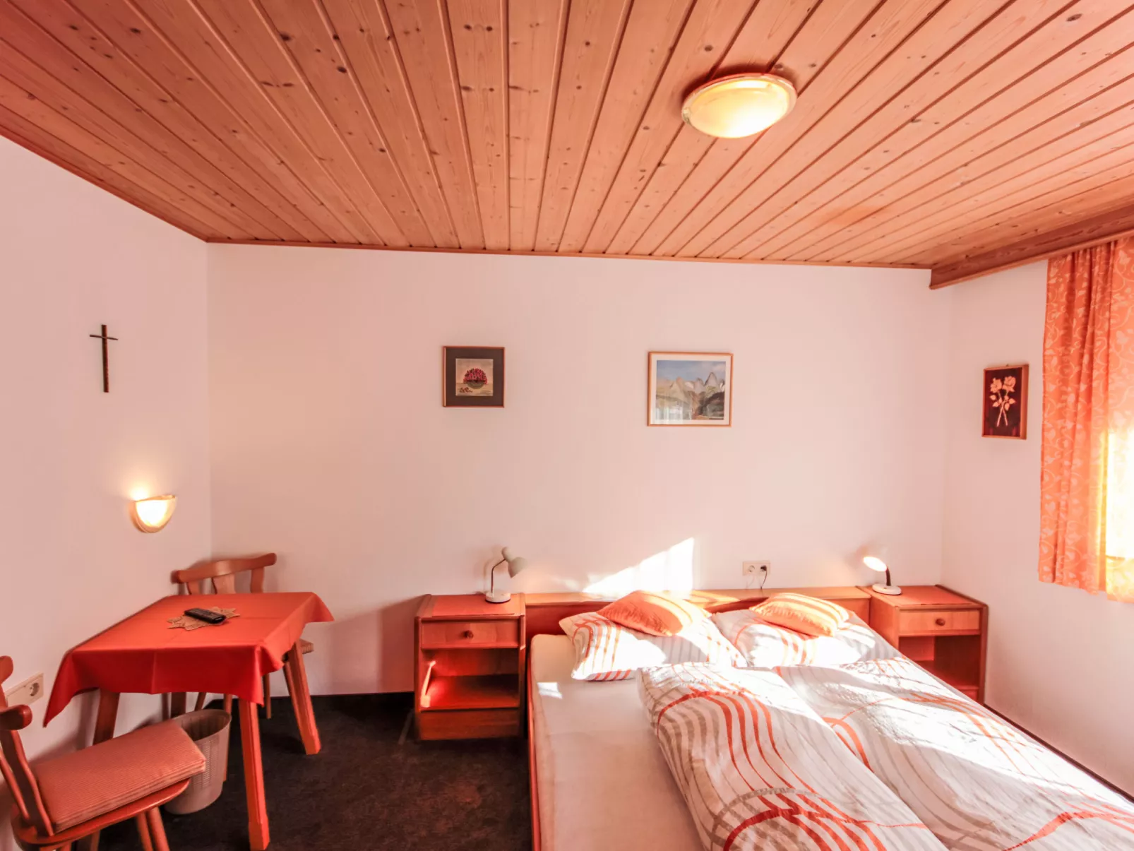 Garni Regina - Inside