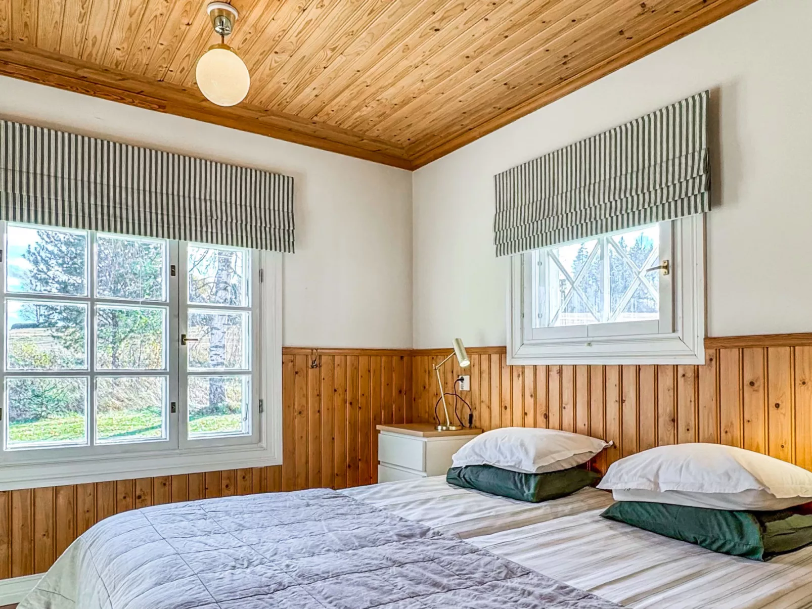 Peltosirkku - Inside