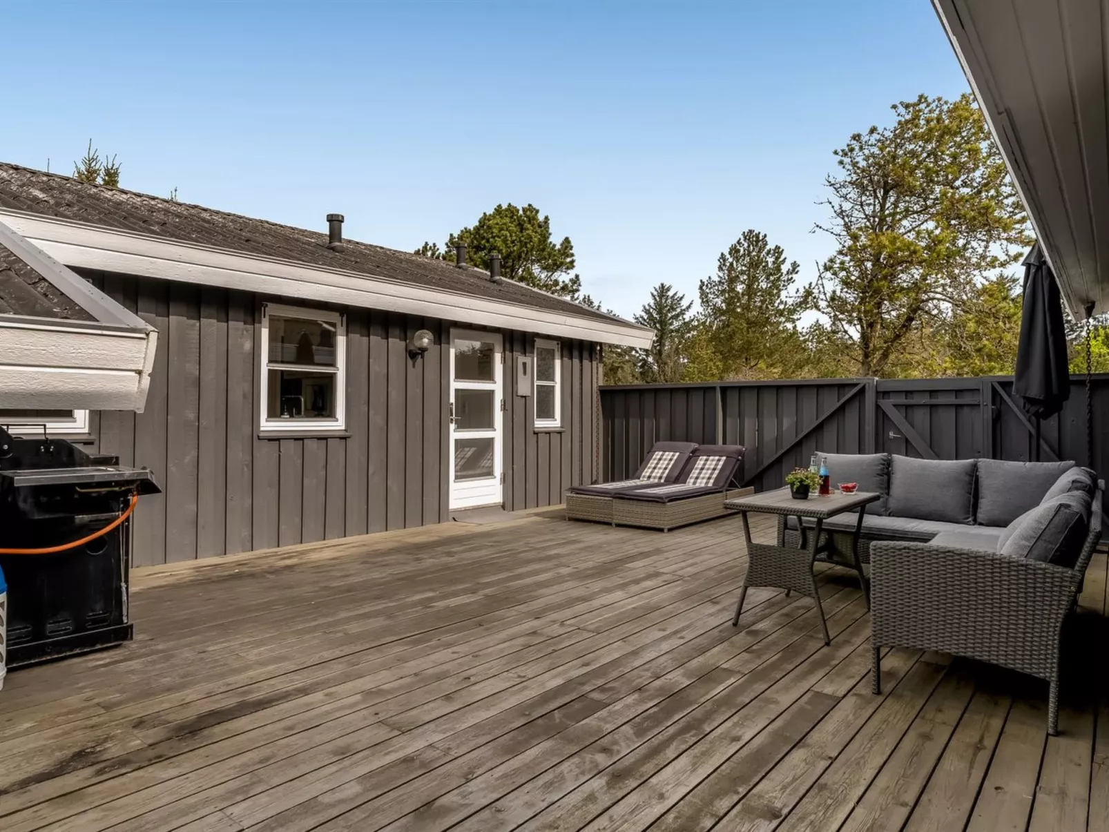 "Annamie" - 1.8km from the sea - Outside