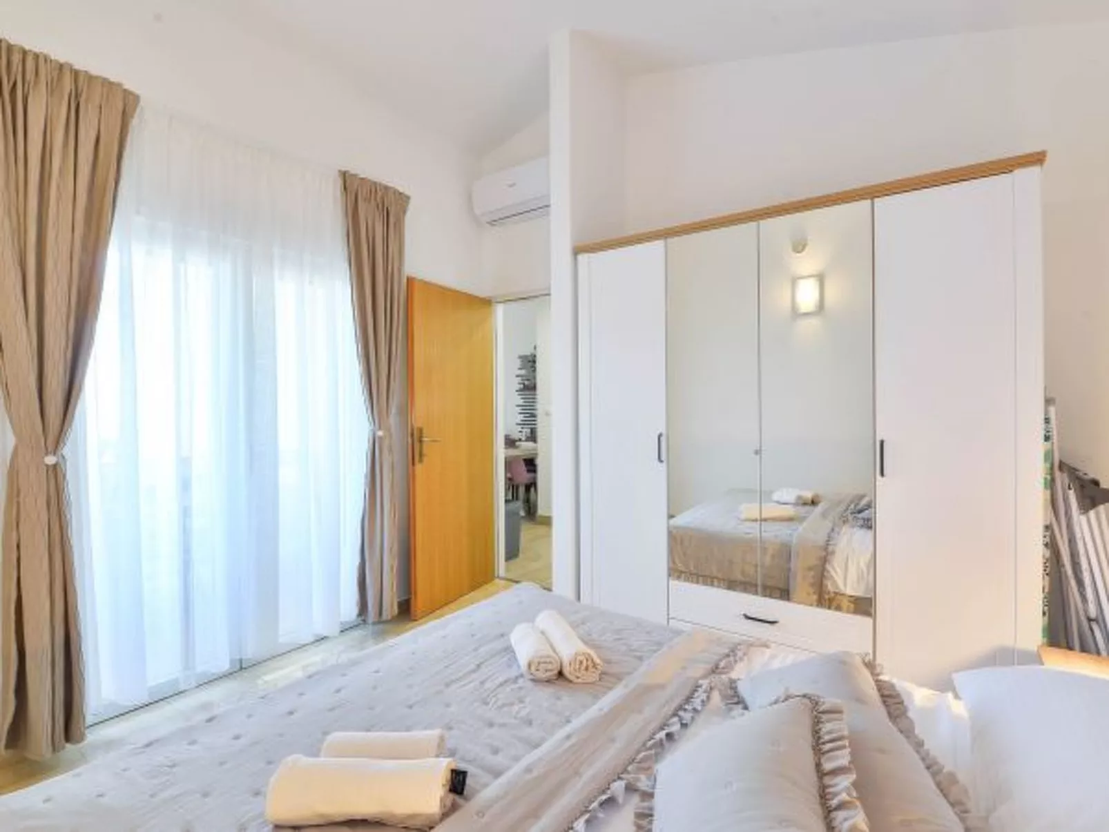 Holiday Apartment Inga Blue with exit to the beach - Image-tags.info