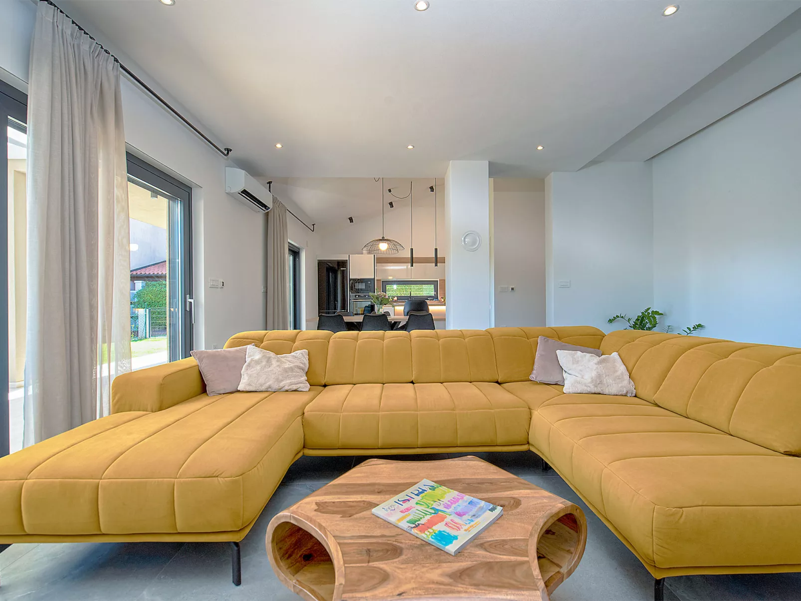 House 2406 - Image-tags.info