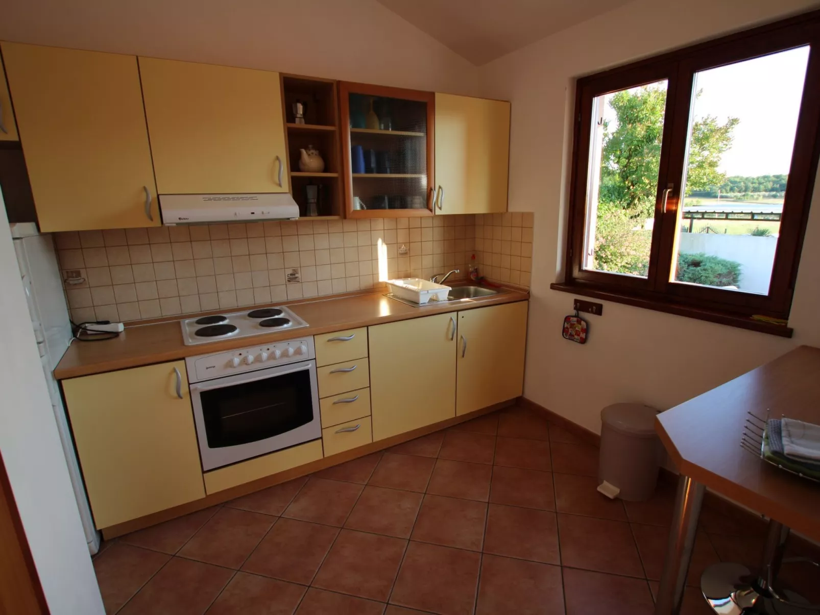 Villa Neela / HR-11039-01 - Image-tags.info