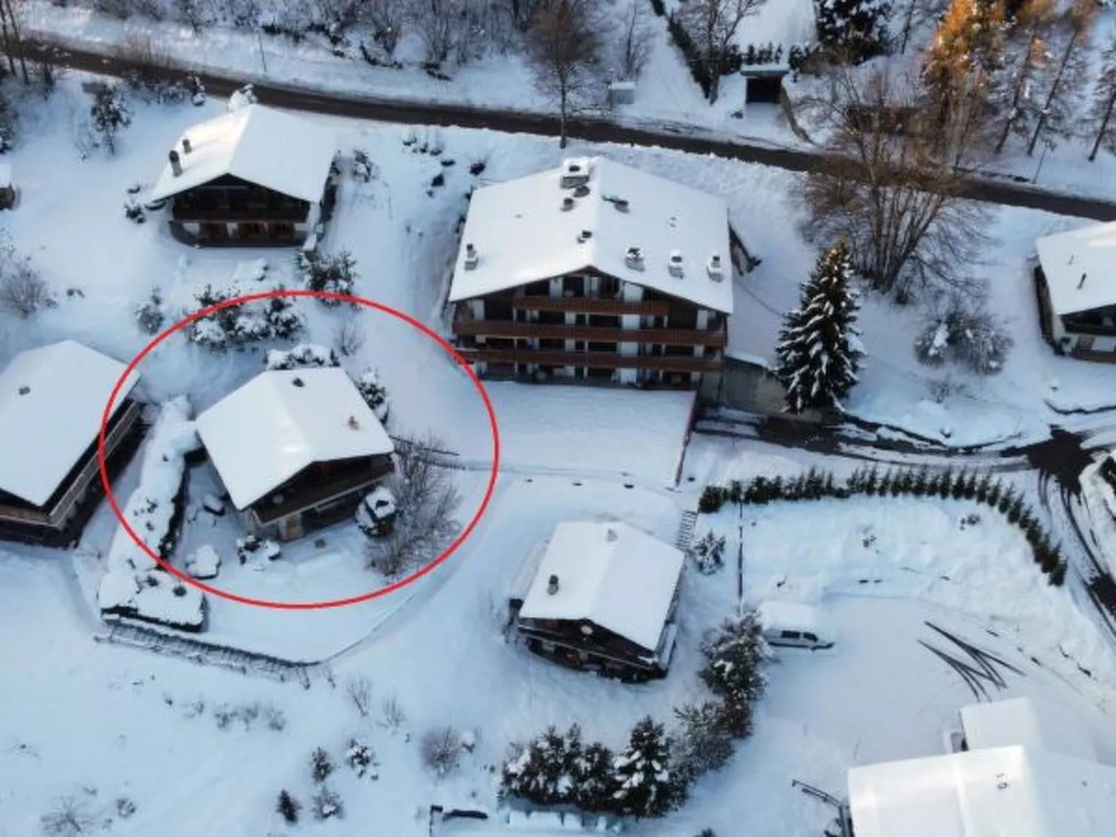 Mirador Alpine Horizon -Crans Montana- Swiss Alps - Draußen