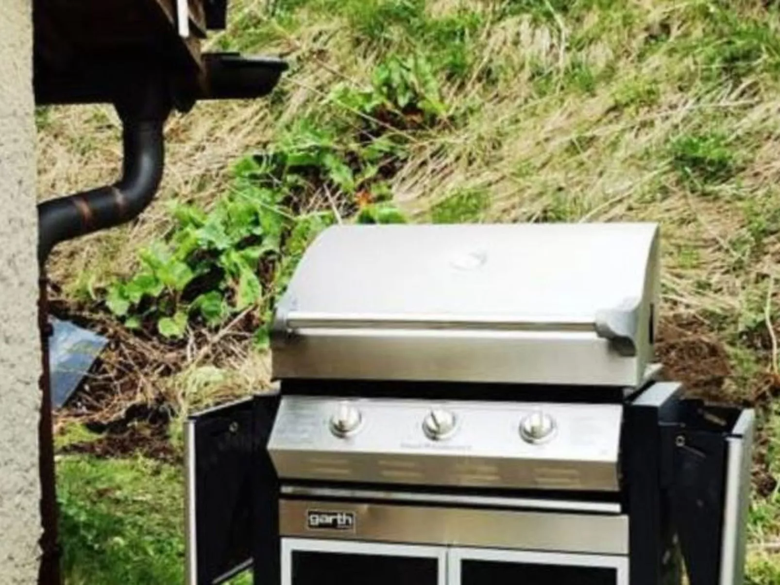 Chalet Le Basset - Family Chalet in the Swiss Alps - Outside