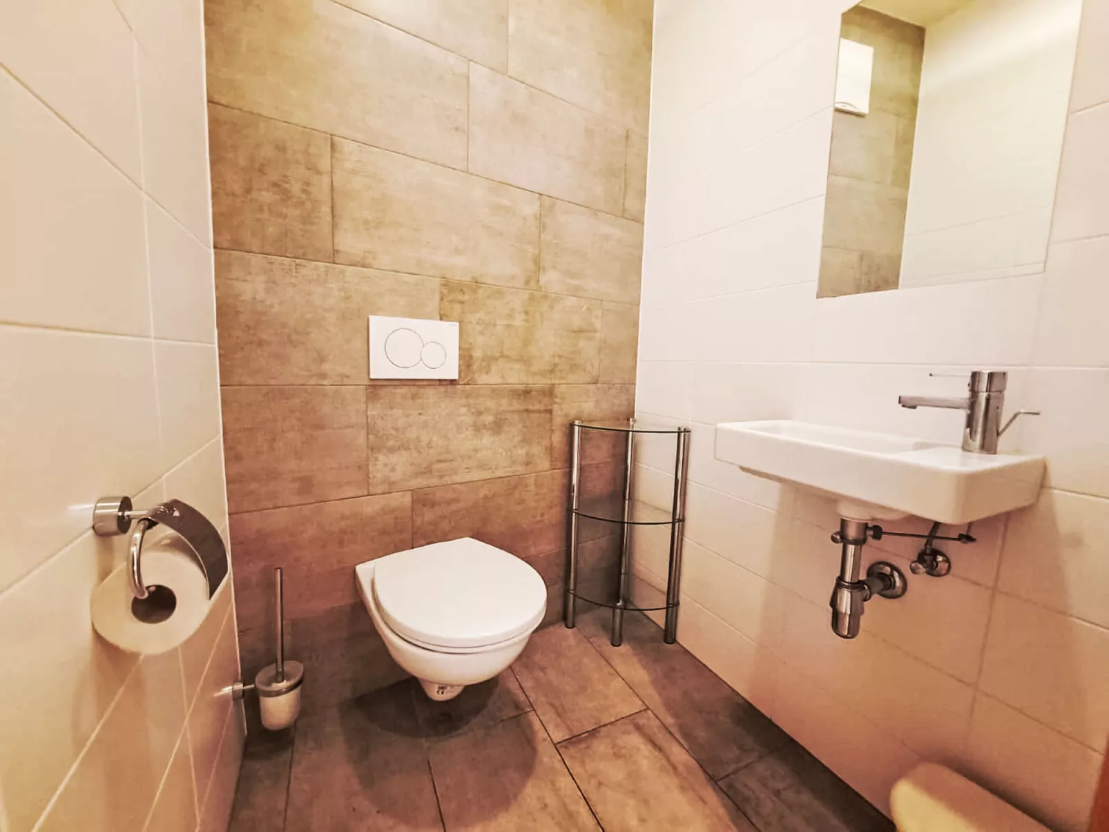 Dr. Adler Top 2 - Dedans