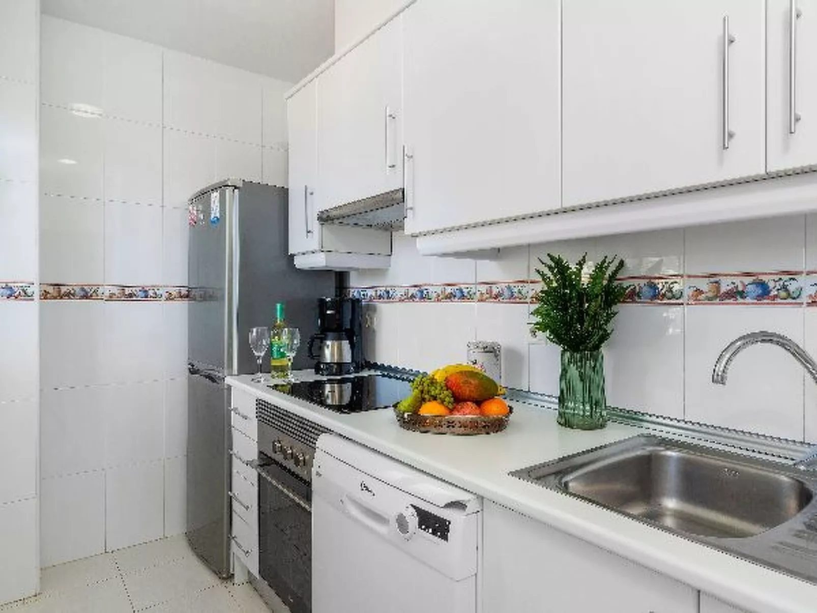 Apartment Happy -  PlusHolidays - Image-tags.info