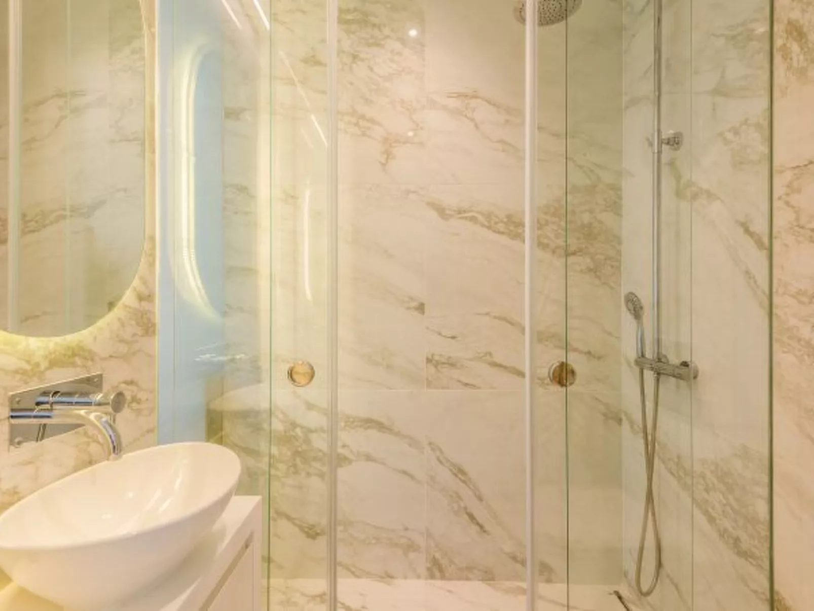 Lakes 24 at Praia da Falesia Vilamoura - Inside