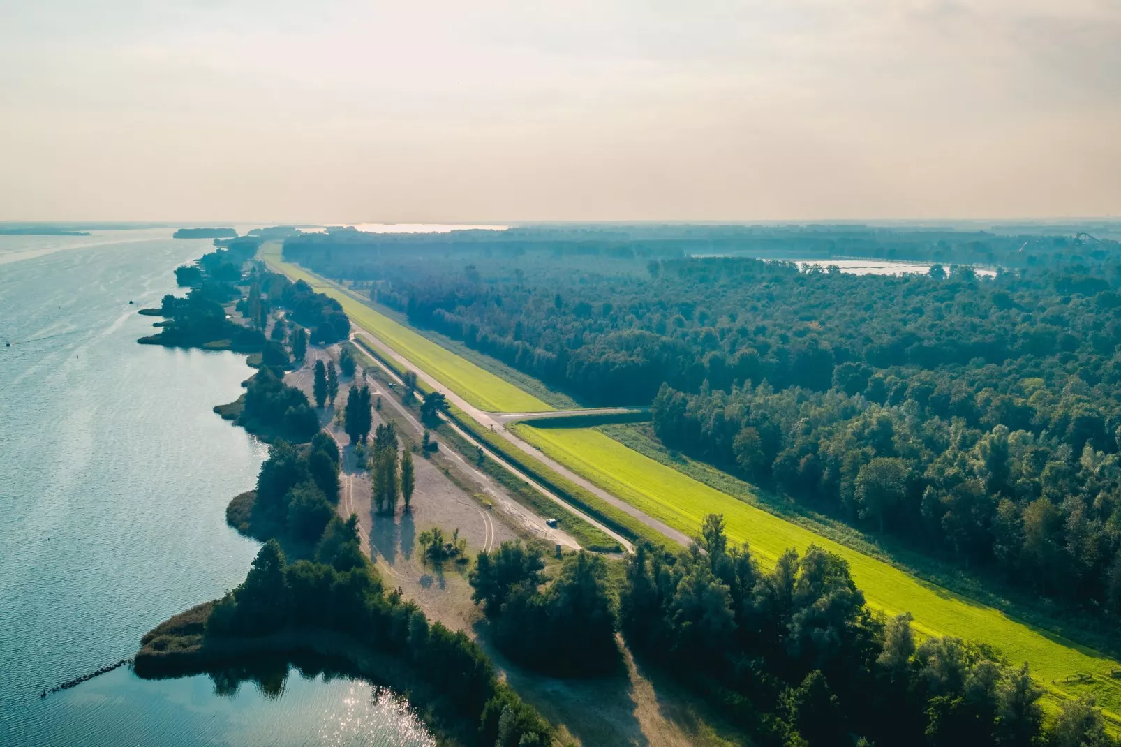 Resort Zuiderzee 18-Areas summer 1km