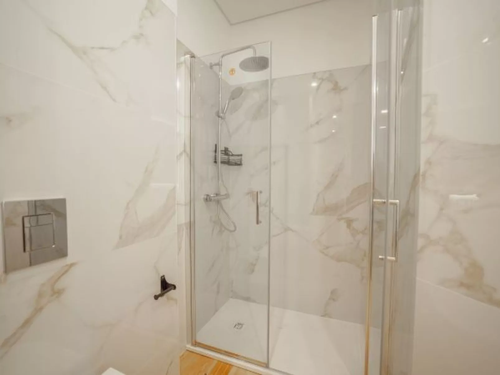 HEART OF PORTO APARTMENT E DUPLEX by VACATIONY - Dedans