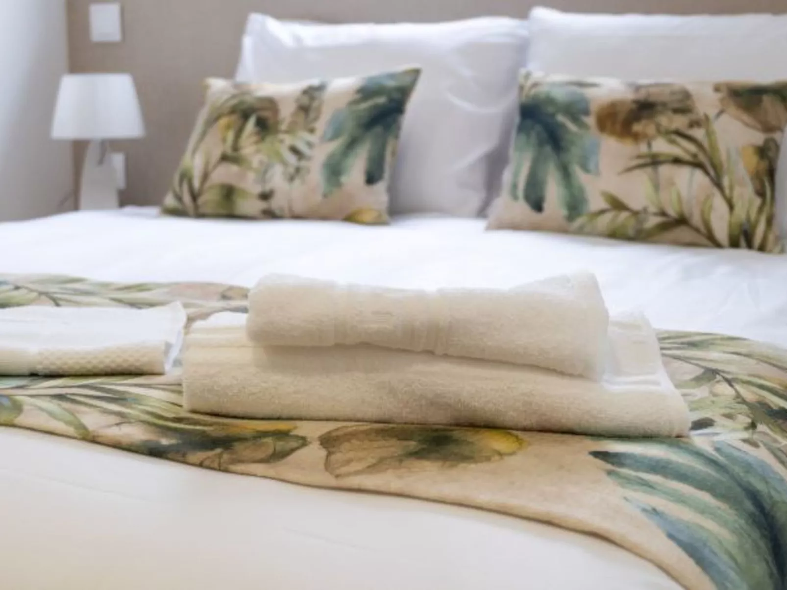 CITY CENTER COMFORT APARTMENT B by VACATIONY - Inside