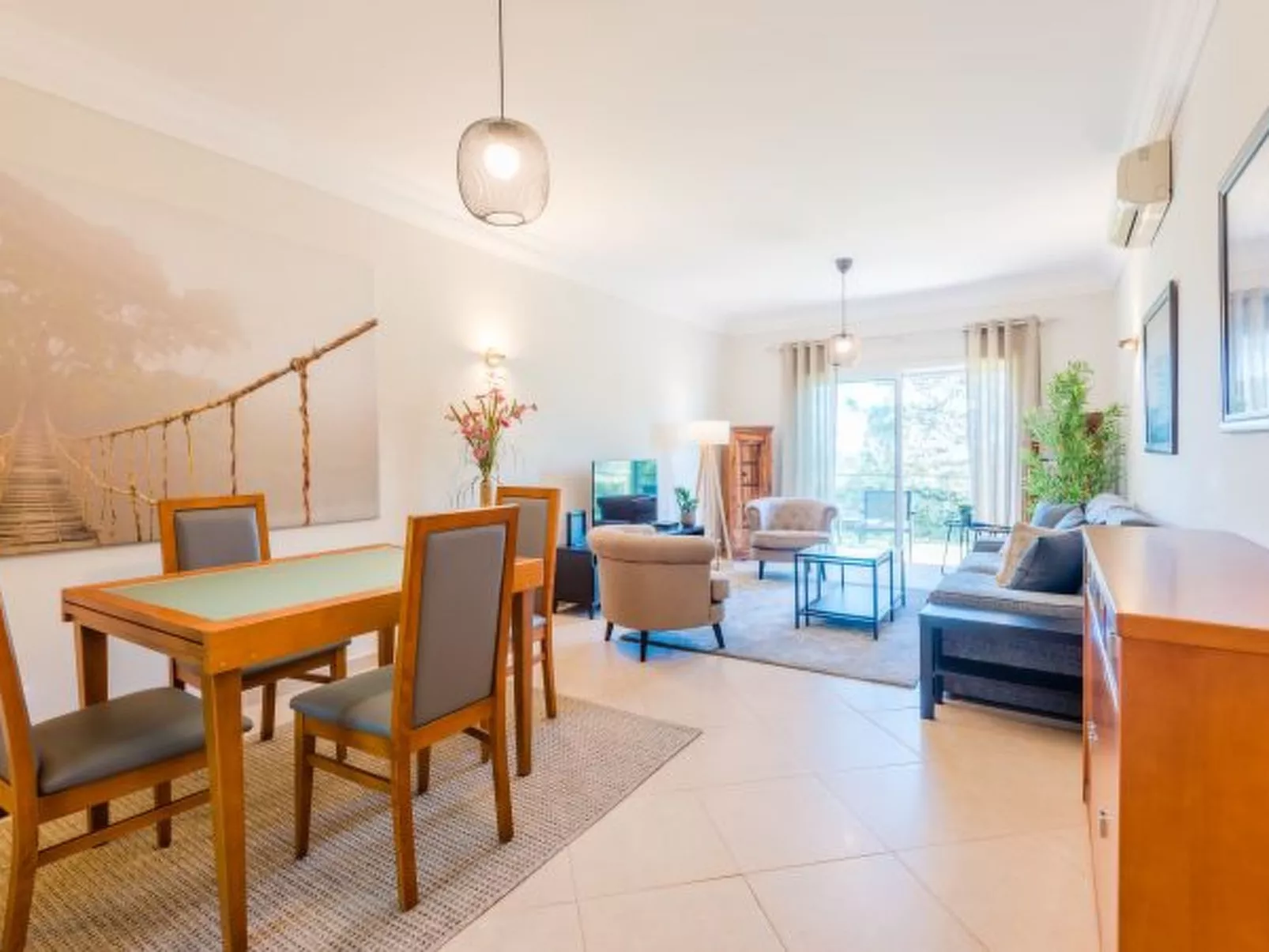 Fairviews Village - Boavista Resort in Lagos - Inside