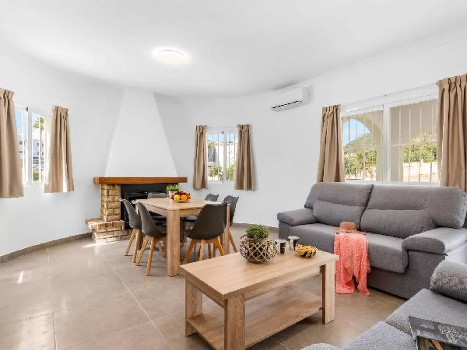 Villa Escriva - PlusHolidays - Image-tags.info