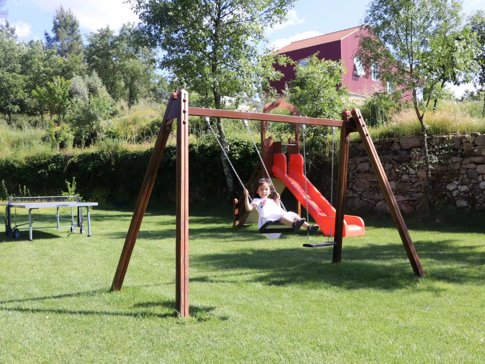 Haus in Vila Soeiro Do Chão mit privatem Parkplatz - Dehors