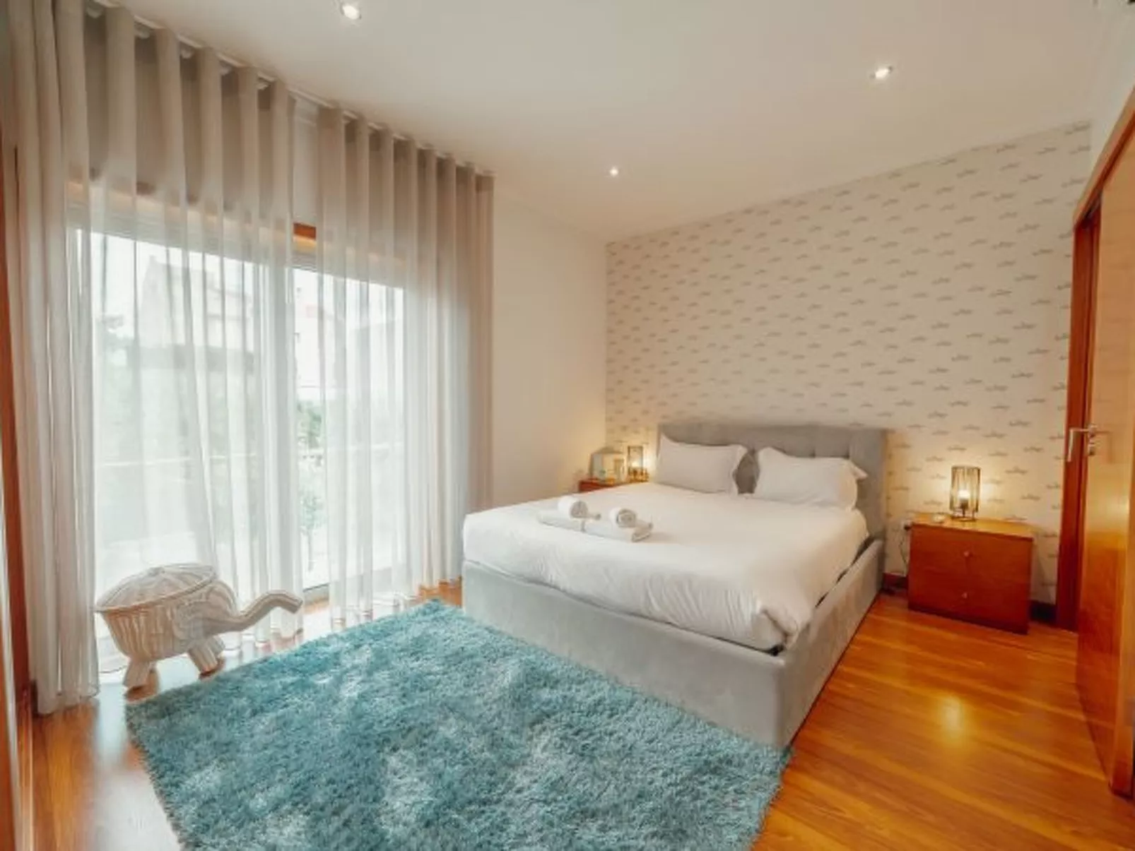 POOL & CINEMA VILLA by VACATIONY - Inside